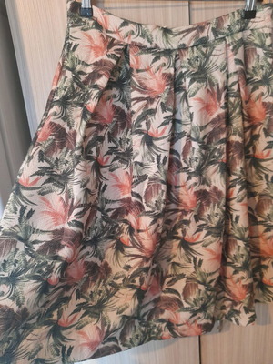 Kontatto skirt L new summer floral green salmon shades