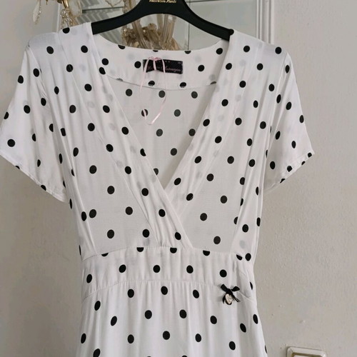 Lynne dress new, white polka dot, size S