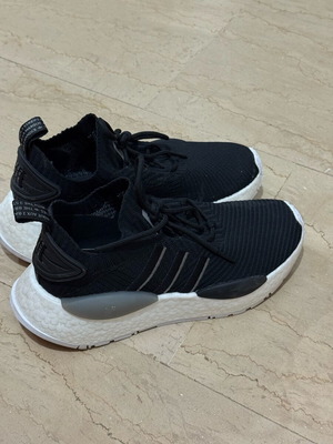 Adidas NMD size 39 like new, black