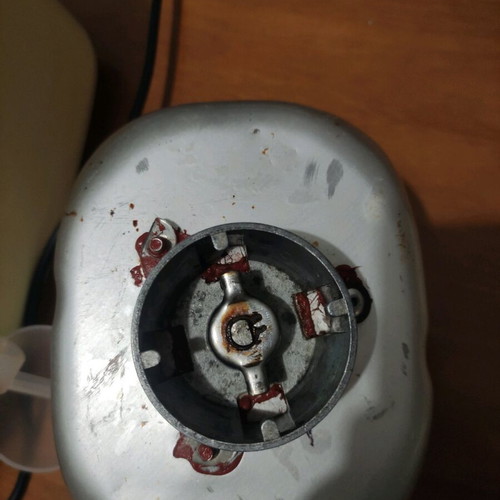 Bread maker used yellow with repaired bowl
