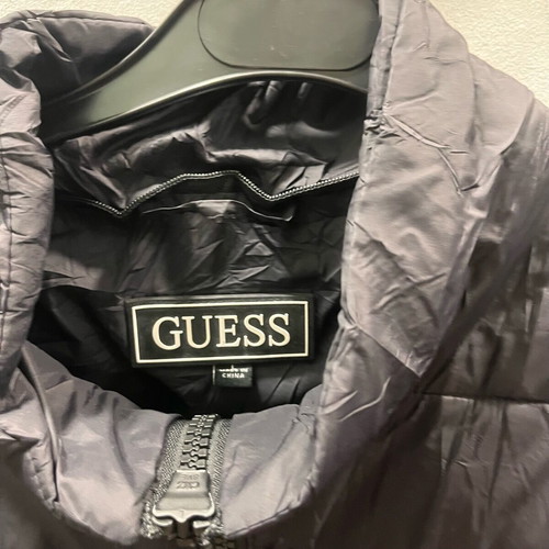 Guess men's jacket large like new, black