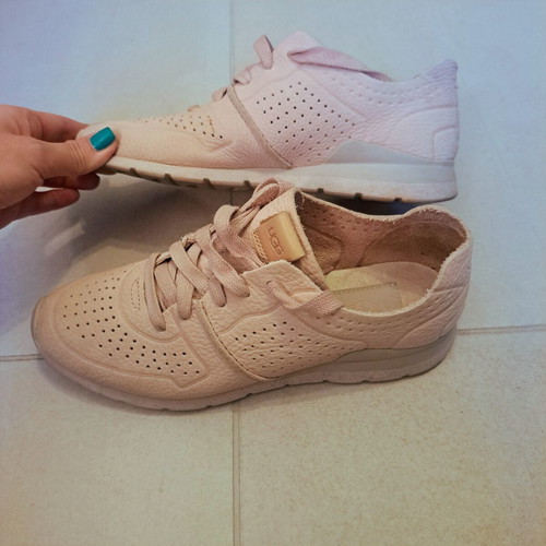 Ugg Australia women's sneakers size 38, like new, soft pink