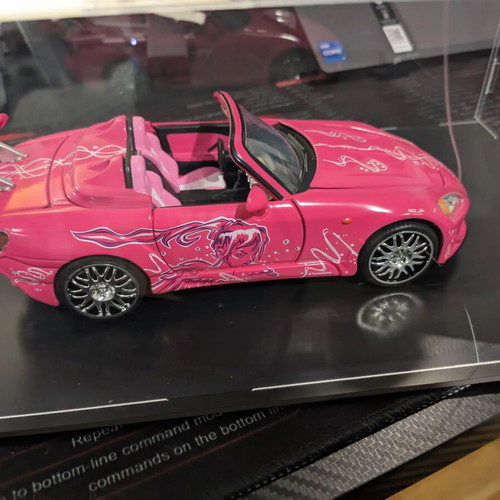 Jada Toys Suki's Honda S2000 Pink collectible model like new