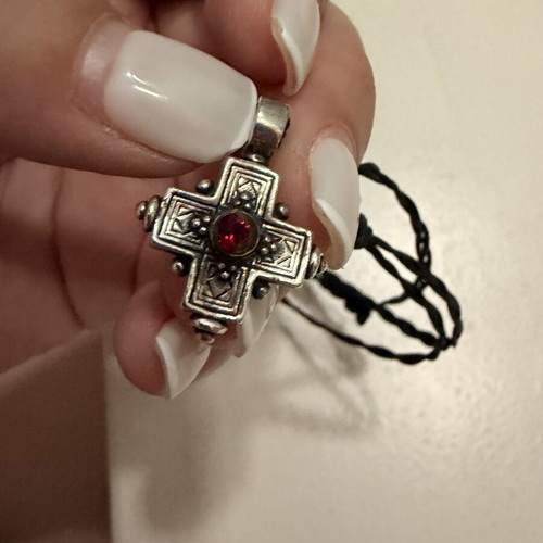 Silver cross like new