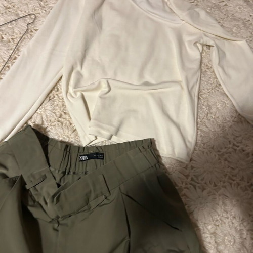 Zara high-waist khaki women's pants like new with cargo pockets