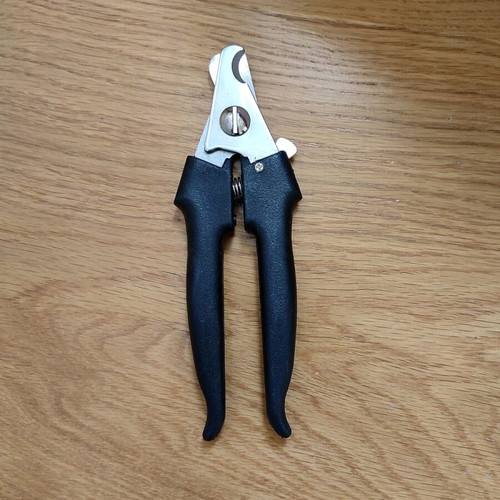 Dog nail clipper like new