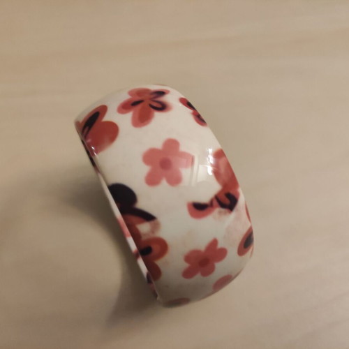 Vintage 90s Flower Print Bracelet like new, multicolor