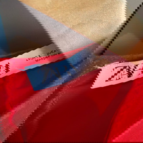 Κόκκινο φόρεμα Zara large σαν καινούργιο