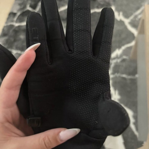 The North Face gloves like new, black, touchscreen compatible