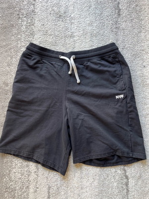 Official NUFF black bermuda size M like new