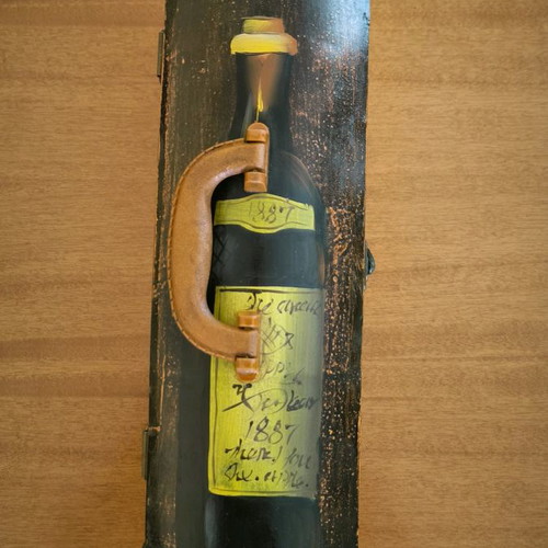 Vintage wooden wine case hand-painted