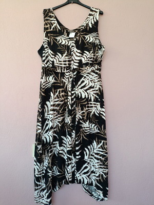 Katies plus size sleeveless midi maxi dress with tropical leaf pattern