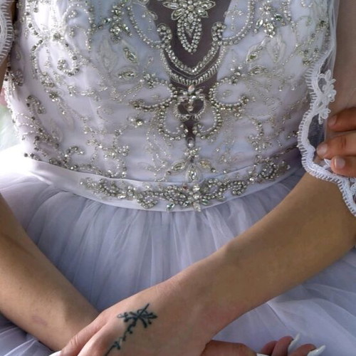 Demetrios wedding dress like new, white with glitter, size XL