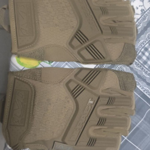 Mechanix Mpact medium tactical gloves, army