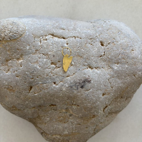 Apriati 18K Yellow Gold Heart Charm Pendant like new