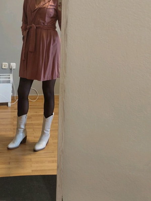 Lynne dress new, made of beautiful fabric, size S