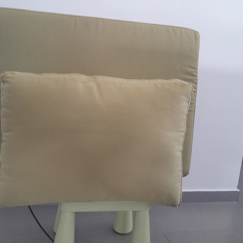 Sofa pillows like new, pack of 12, light green for outdoor use