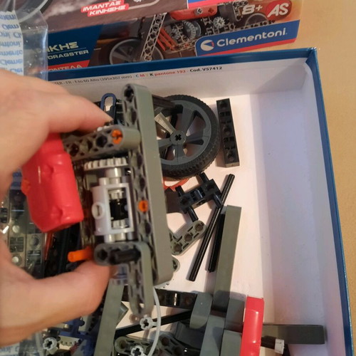 Clementoni Engineering Workshop STEM Roadster & Dragster like new