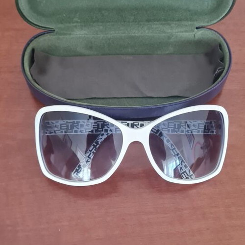 Etro women's white sunglasses with original case