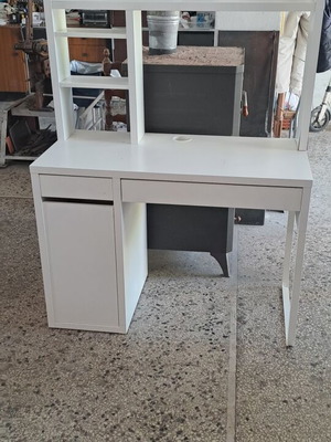 Ikea desk 105×50 cm