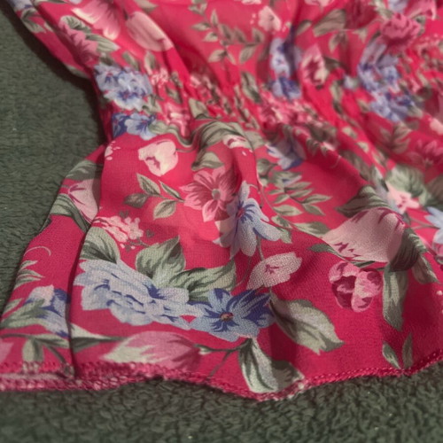 Crop top like new with ruching pink, size S/M