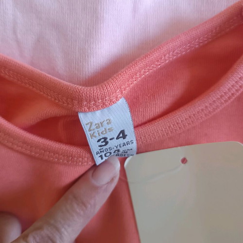 Zara set with pants and 2 blouses new, size 3 multicolor