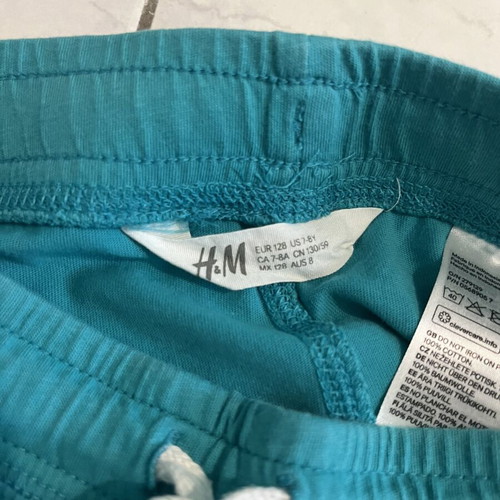 Makó shorts size 7-8Y H&M like new