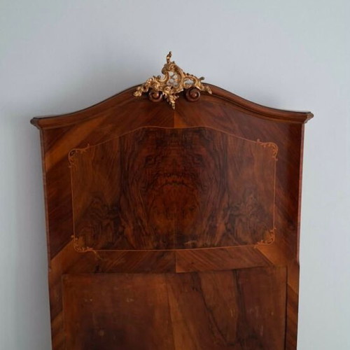 Italian walnut and rosewood bed Louis XV style used, marquetry and bronze details