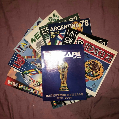 Panini World Cup Albums completed, like new, pack of 10