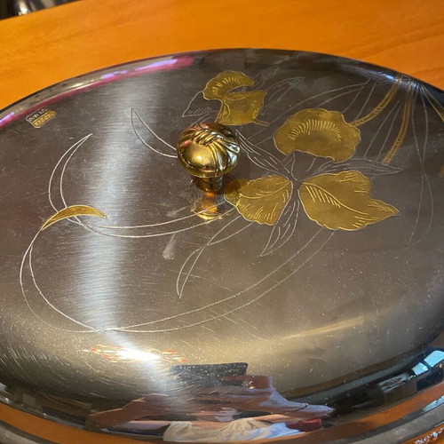 Serving dish for roast like new with gilded design