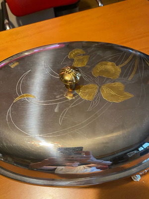 Serving dish for roast like new with gilded design