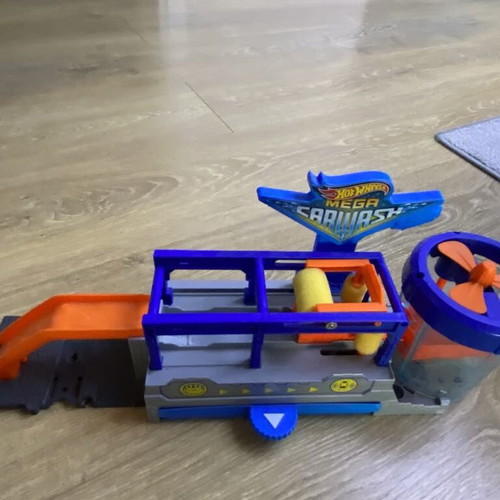 Hot Wheels tracks set like new, pack of 5