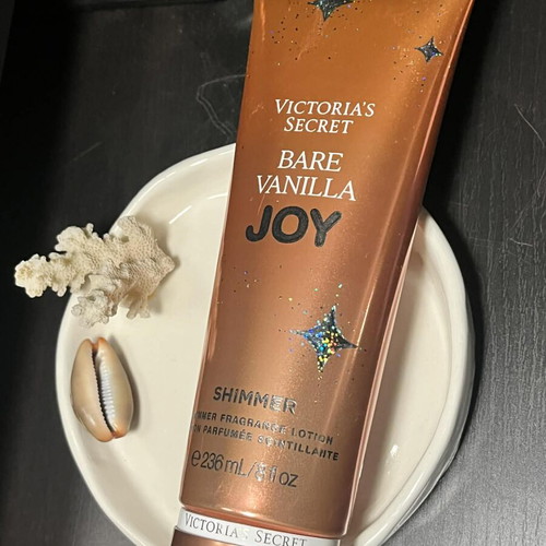 Victoria's Secret Bare Vanilla Joy Shimmer body lotion like new