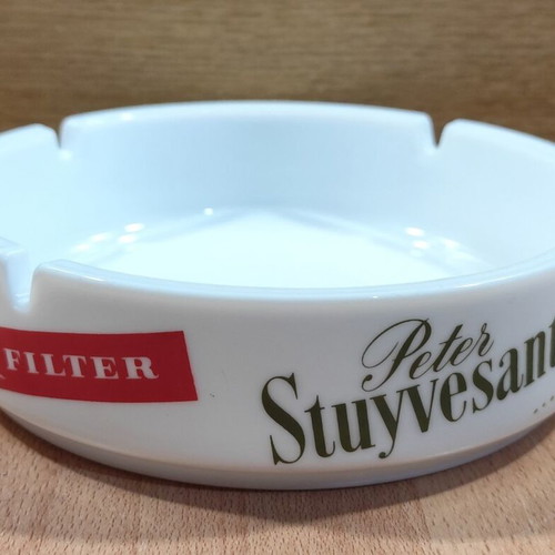 Stuyvesant Cigarettes Vintage Advertising Ashtray like new
