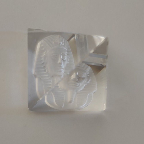 Vintage glass pyramid paperweight like new