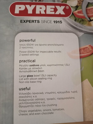 Pyrex Multi with double knives, barely used