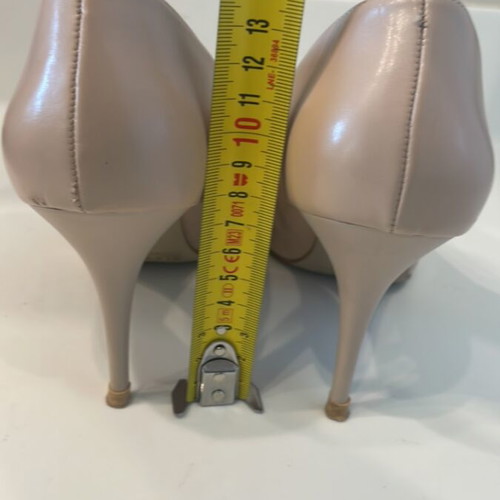 Beatris beige pumps used, size 39, with internal wear