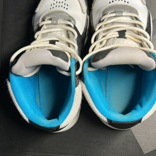 Shaq kids basketball shoes size 34.5