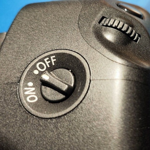 Canon BG-E2N Battery Grip unused, complete package