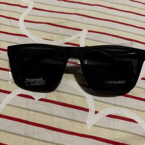 Emporio Armani sunglasses like new, black