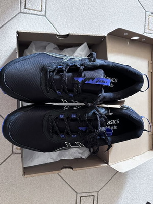 Asics Gel Venture 10 waterproof sneakers size EU47 new