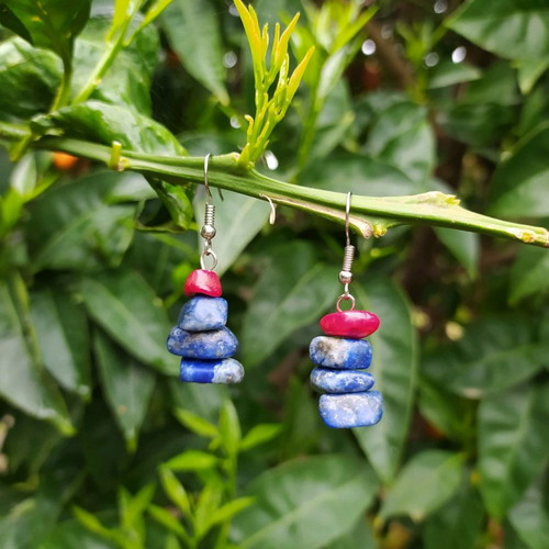 Handmade earrings with lapis lazuli and coral