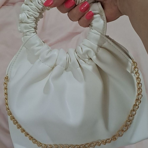 White faux leather bag with gold chain, new, hand and shoulder