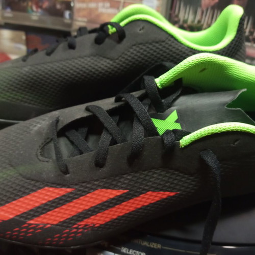 Adidas football boots size 45 1/3, unworn, black