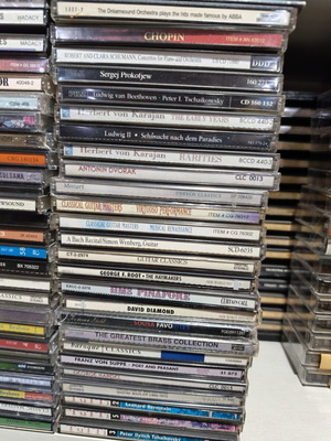 Classical music CD collection, 85 pieces