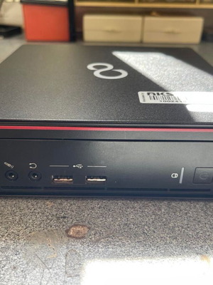 Mini PC Fujitsu Esprimo Q556/2 i5-7400T 2.4Ghz 8GB μεταχειρισμένο με Windows 11