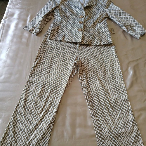 Raxevsky suit like new, beige and brown