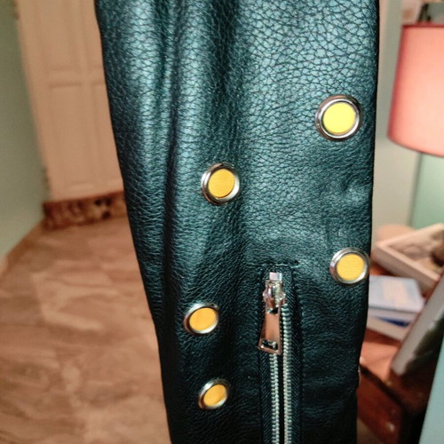 Tricia S. women's jacket like new, black and yellow