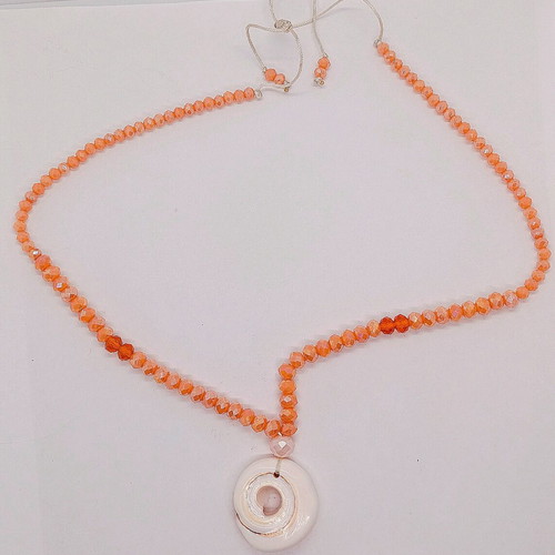 Necklace with glass beads and real shell, new, adjustable, handmade
