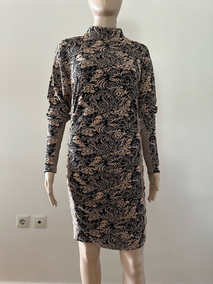 Zara μάλλινο φόρεμα μεταχειρισμένο, μέγεθος Μ, μπεζ με μαύρο